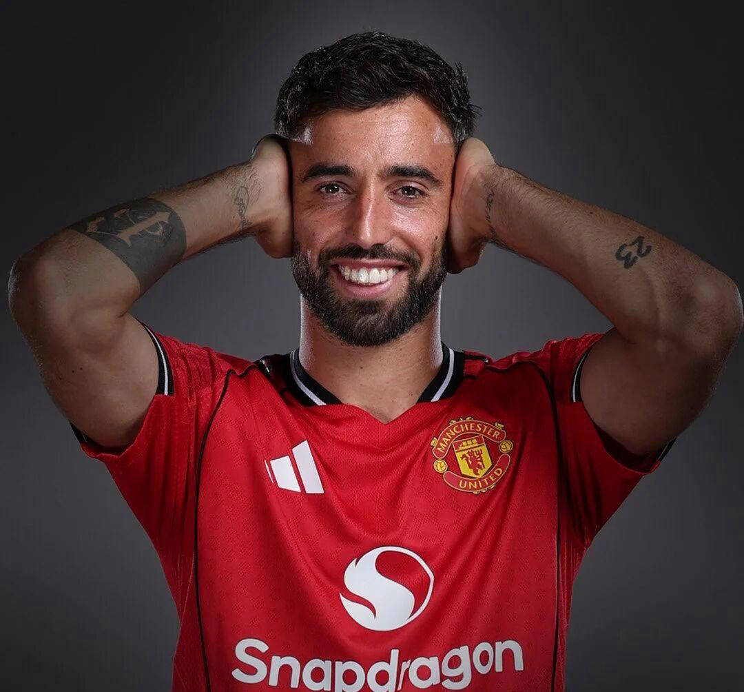 曼联急盼B费世界杯前明确去留，争冠机会成决定关键